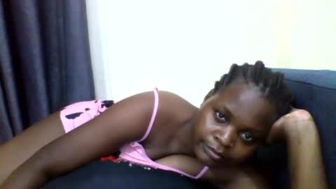 grannylover_ online show from November 18, 2025, 7:29 pm