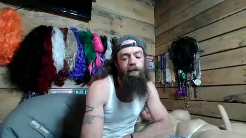 grannypounder online show from January 9, 2025, 1:02 pm