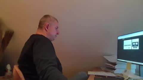 grau197077 online show from February 18, 2026, 8:21 am