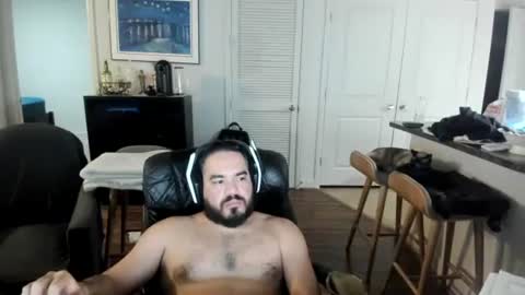 Snapshot of greasejockey88 chatting on November 16, 2025, 11:05 am greasejockey88 online show from November 16, 2025, 11:05 am