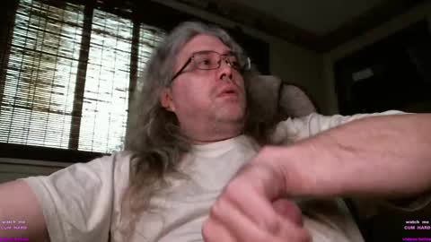 Snapshot of greasybastard chatting on April 28, 2026, 10:26 pm greasybastard online show from April 28, 2026, 10:26 pm