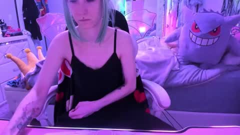 Snapshot of greeneyedlovexo chatting on October 8, 2025, 2:14 pm GreenEyedLovexo online show from October 8, 2025, 2:14 pm