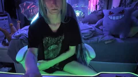 Snapshot of greeneyedlovexo chatting on November 4, 2025, 5:50 am GreenEyedLovexo online show from November 4, 2025, 5:50 am