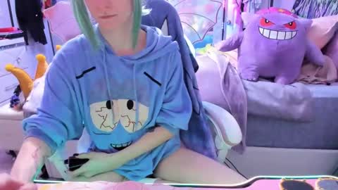 Snapshot of greeneyedlovexo chatting on November 6, 2025, 2:56 am GreenEyedLovexo online show from November 6, 2025, 2:56 am