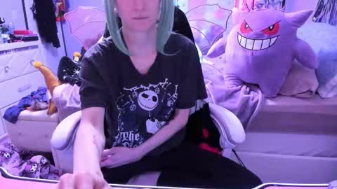 Snapshot of greeneyedlovexo chatting on November 15, 2025, 3:08 pm GreenEyedLovexo online show from November 15, 2025, 3:08 pm