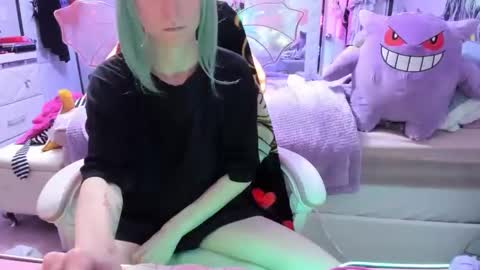 Snapshot of greeneyedlovexo chatting on November 29, 2025, 2:58 am GreenEyedLovexo online show from November 29, 2025, 2:58 am