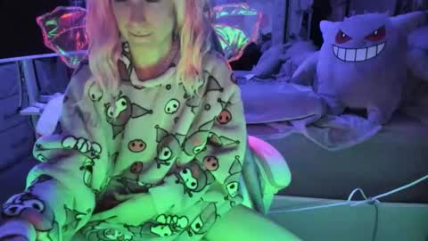 GreenEyedLovexo online show from March 3, 2026, 7:03 am