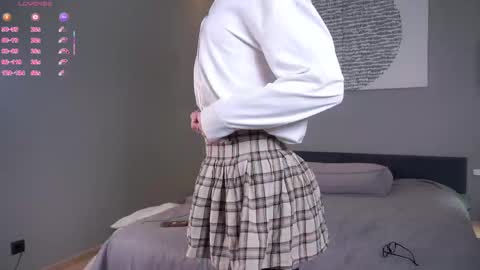 Kelly online show from February 18, 2026, 2:24 pm