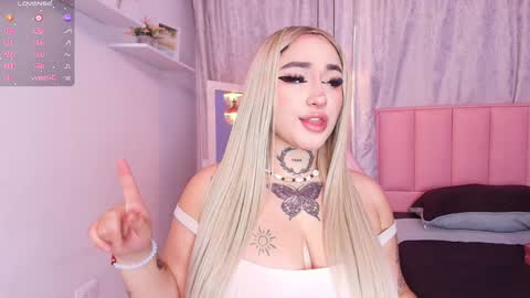 Snapshot of greennbella chatting on January 8, 2025, 7:03 pm online show from January 8, 2025, 7:03 pm