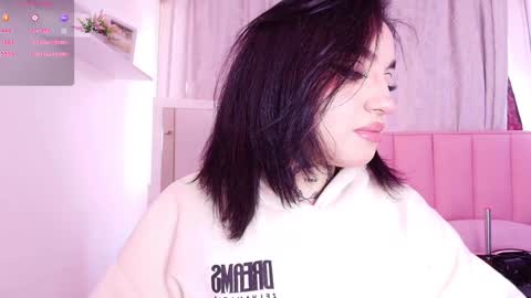Snapshot of greennbella chatting on January 20, 2025, 7:04 pm online show from January 20, 2025, 7:04 pm