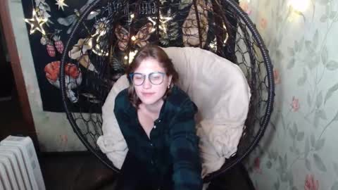 Lina online show from October 18, 2025, 11:44 am