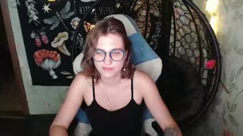 Lina online show from July 25, 2026, 11:19 am