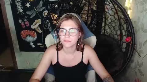 Lina online show from July 27, 2026, 11:39 am