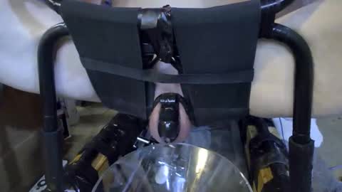 electrogee1 online show from April 13, 2026, 9:09 pm