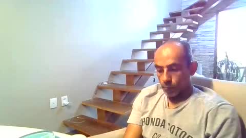 grego435380 online show from September 20, 2025, 6:31 pm