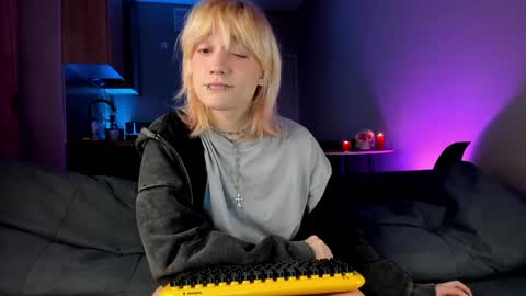 Greg-independent model online show from January 31, 2025, 6:57 pm