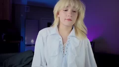 Greg-independent model online show from September 28, 2025, 9:53 pm