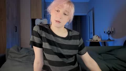 Greg-independent model online show from May 28, 2026, 9:12 pm