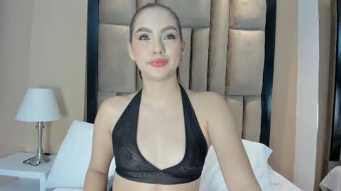 Snapshot of greta_petitee chatting on January 10, 2026, 12:51 pm GRETA online show from January 10, 2026, 12:51 pm