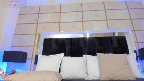 Greta Velvet  online show from September 10, 2025, 7:47 pm