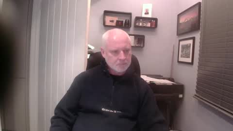 Snapshot of greyfox_6000 chatting on January 5, 2025, 6:24 am greyfox_6000 online show from January 5, 2025, 6:24 am