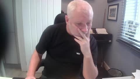 Snapshot of greyfox_6000 chatting on January 28, 2025, 12:32 pm greyfox_6000 online show from January 28, 2025, 12:32 pm