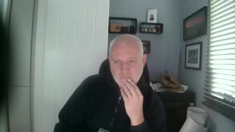 Snapshot of greyfox_6000 chatting on February 17, 2025, 4:15 pm greyfox_6000 online show from February 17, 2025, 4:15 pm