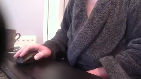 Snapshot of greyfox_6000 chatting on February 25, 2025, 6:03 am greyfox_6000 online show from February 25, 2025, 6:03 am