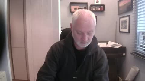 Snapshot of greyfox_6000 chatting on February 26, 2025, 10:15 am greyfox_6000 online show from February 26, 2025, 10:15 am