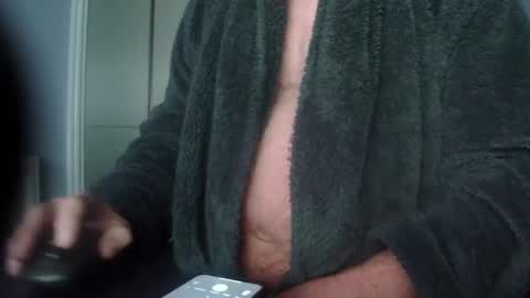 Snapshot of greyfox_6000 chatting on March 9, 2025, 6:39 am greyfox_6000 online show from March 9, 2025, 6:39 am