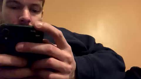 Snapshot of greyvan96 chatting on January 17, 2026, 3:22 am Perfectlyaveragesavage online show from January 17, 2026, 3:22 am