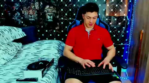 griego01 online show from July 2, 2026, 4:35 pm