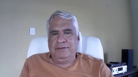 Snapshot of grisa01 chatting on February 24, 2026, 5:33 pm grisa01 online show from February 24, 2026, 5:33 pm