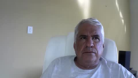 Snapshot of grisa01 chatting on March 4, 2026, 7:20 pm grisa01 online show from March 4, 2026, 7:20 pm