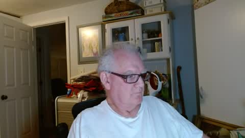 Horny Daddy online show from June 20, 2026, 8:28 am
