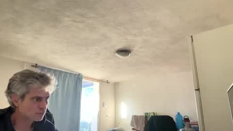 guardiannif_ online show from February 14, 2025, 7:59 am