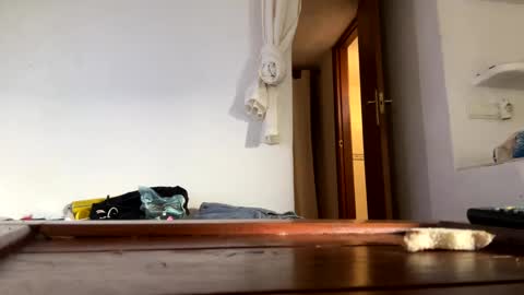 guardiannif_ online show from February 19, 2025, 4:44 pm