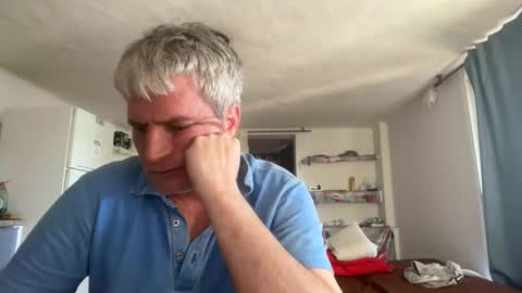 guardiannif_ online show from February 20, 2026, 7:54 am