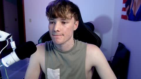 gucciboi4 online show from March 2, 2025, 4:28 am