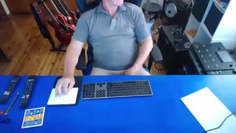 guesswhatigot2 online show from February 1, 2025, 7:05 am