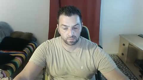 guillaume666286050 online show from September 15, 2025, 2:33 am