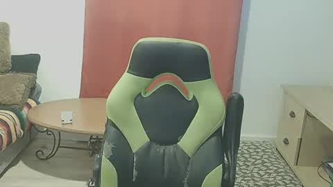 guillaume666286050 online show from September 26, 2025, 2:37 am