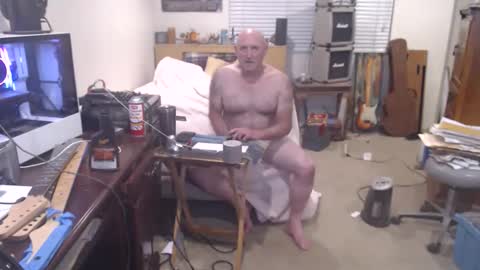 Mario online show from January 7, 2026, 3:42 am