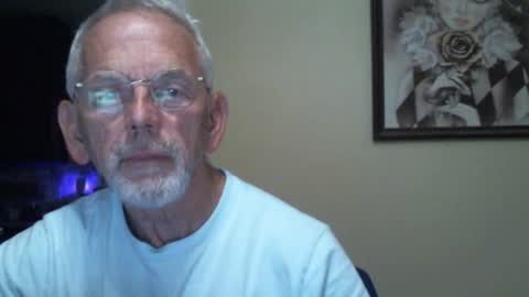 Snapshot of gulfcoast1952 chatting on December 8, 2024, 10:25 pm Roy online show from December 8, 2024, 10:25 pm