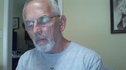 Snapshot of gulfcoast1952 chatting on December 14, 2024, 1:49 pm Roy online show from December 14, 2024, 1:49 pm