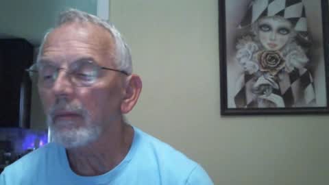 Snapshot of gulfcoast1952 chatting on December 24, 2024, 2:12 pm Roy online show from December 24, 2024, 2:12 pm