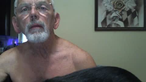 Snapshot of gulfcoast1952 chatting on January 2, 2025, 9:28 pm Roy online show from January 2, 2025, 9:28 pm