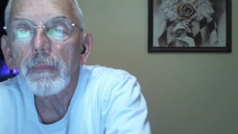 Snapshot of gulfcoast1952 chatting on January 4, 2025, 1:42 pm Roy online show from January 4, 2025, 1:42 pm