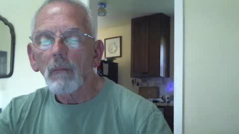 Snapshot of gulfcoast1952 chatting on January 18, 2025, 9:55 pm Roy online show from January 18, 2025, 9:55 pm