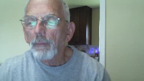 Snapshot of gulfcoast1952 chatting on January 20, 2025, 6:43 pm Roy online show from January 20, 2025, 6:43 pm